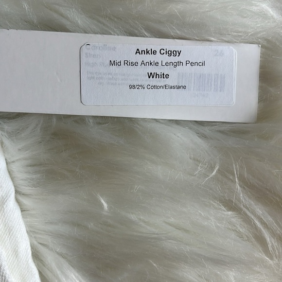 🆕 James Jeans Mid Rise Ciggy Jean Distressed Knee Frayed Hem White Size 25 - Picture 8 of 14